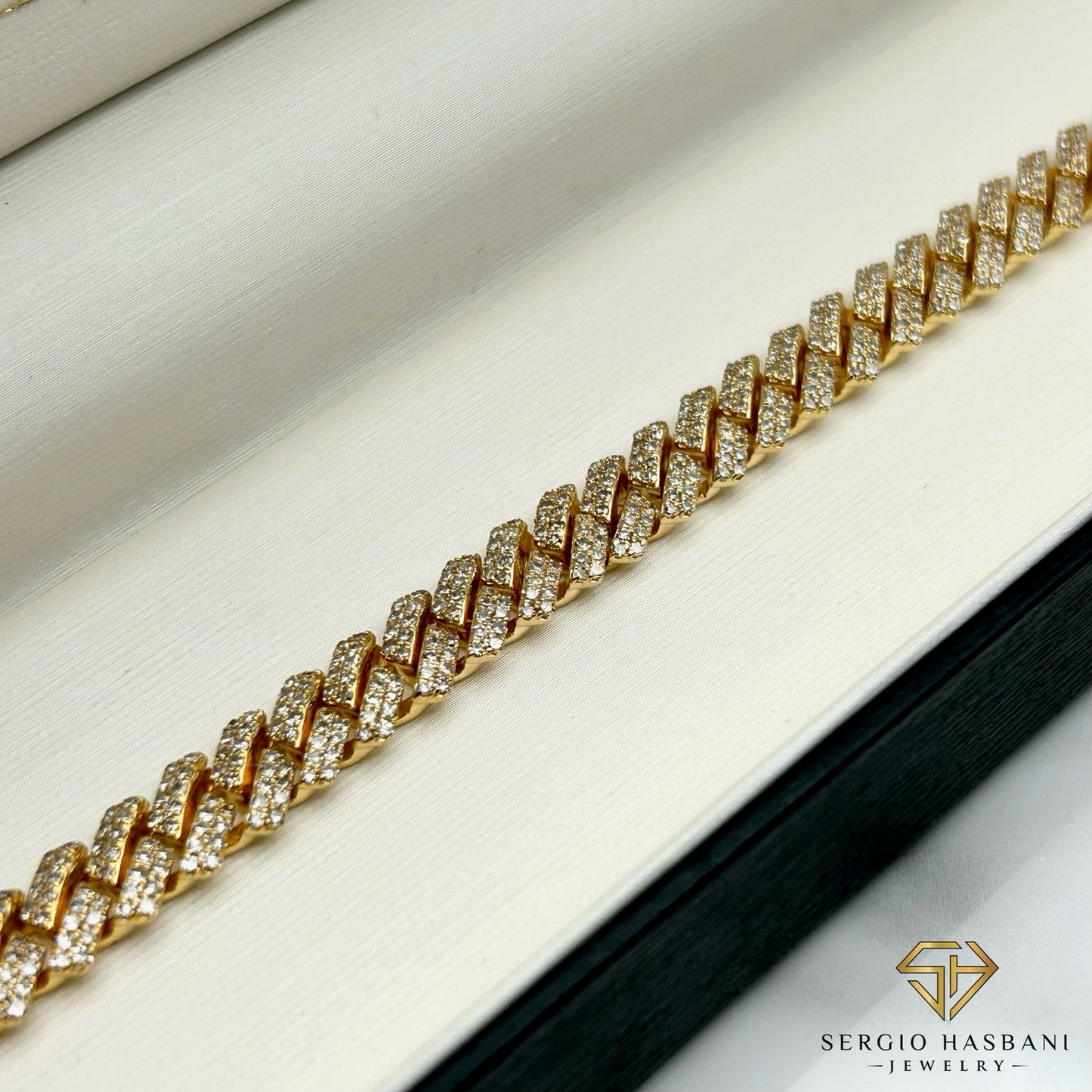 10K 8.2MM Diamond Cuban Link Bracelet