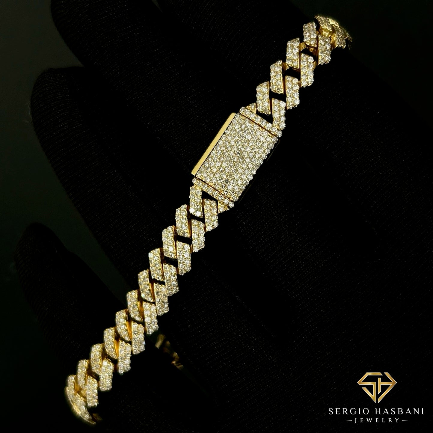 10K 8.2MM Diamond Cuban Link Bracelet