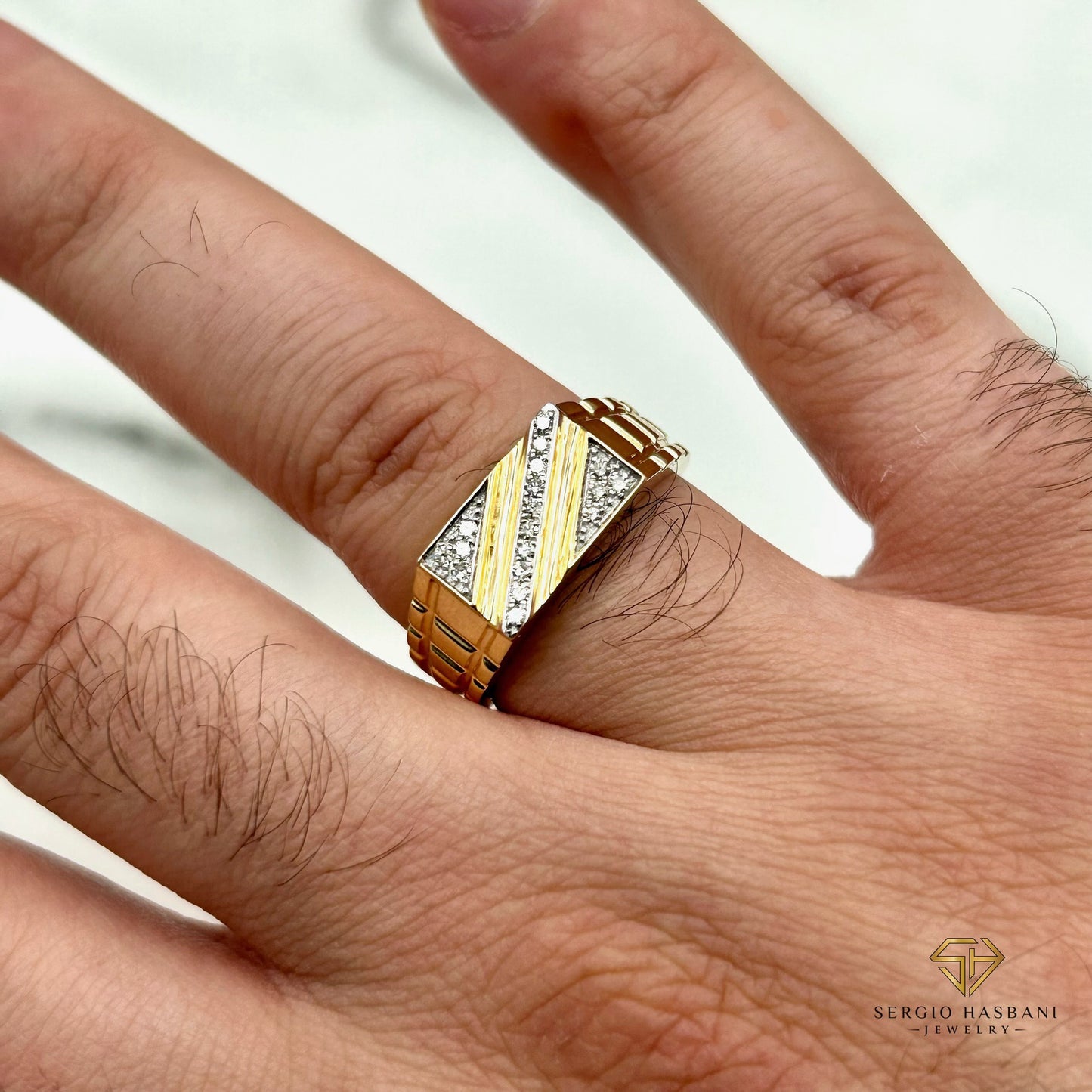 10K BELLO Diamond Ring