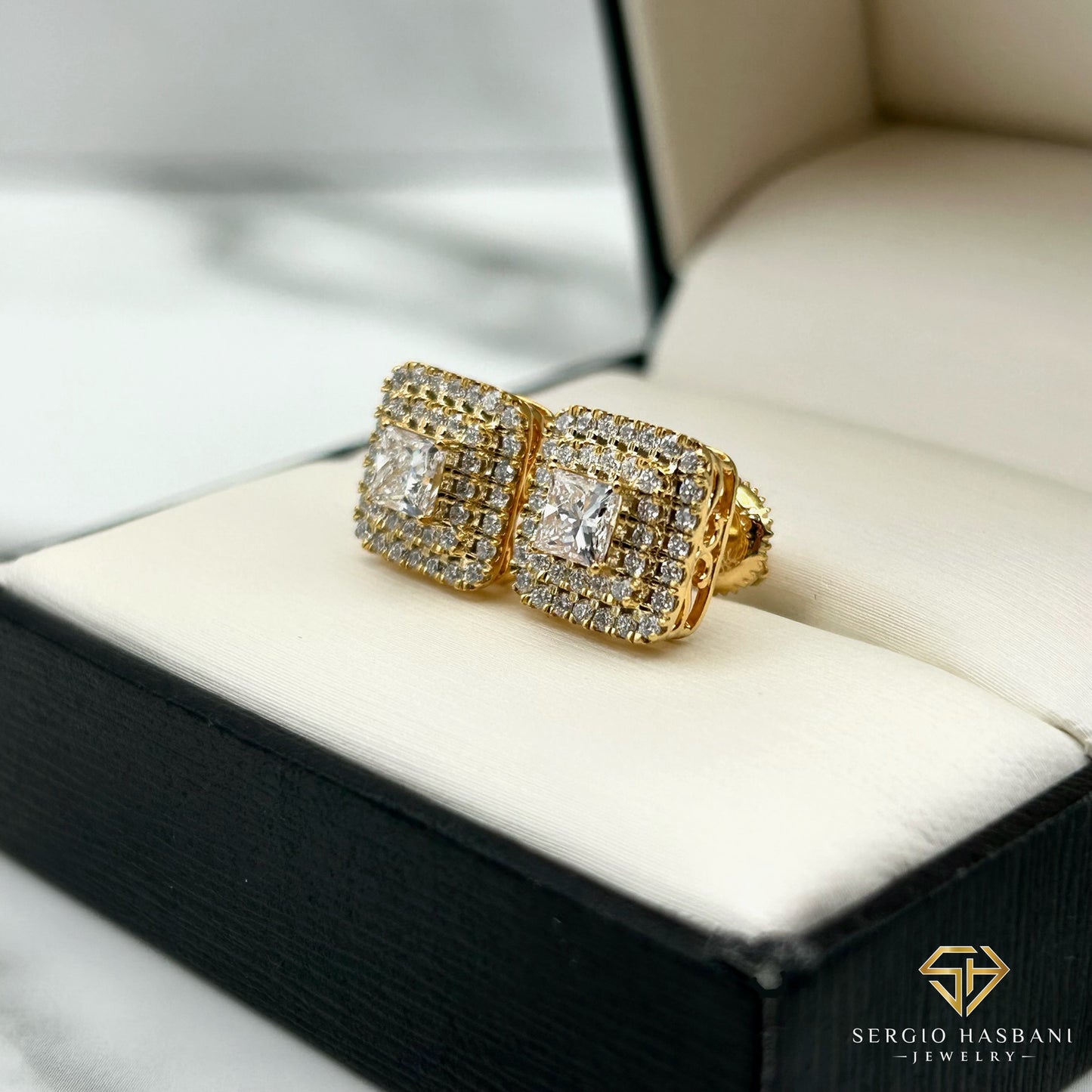 10K CAPCO2 VVS Lab Diamond Earrings