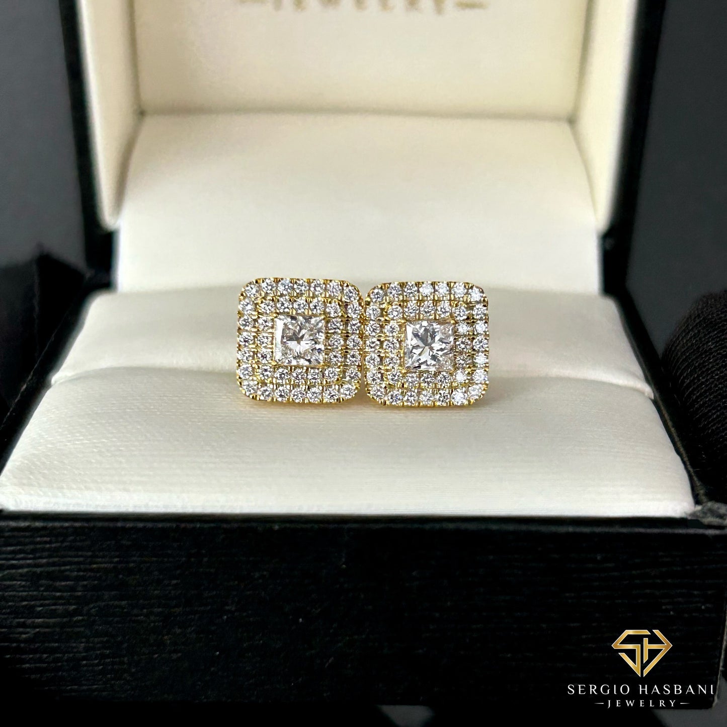 10K CAPCO2 VVS Lab Diamond Earrings