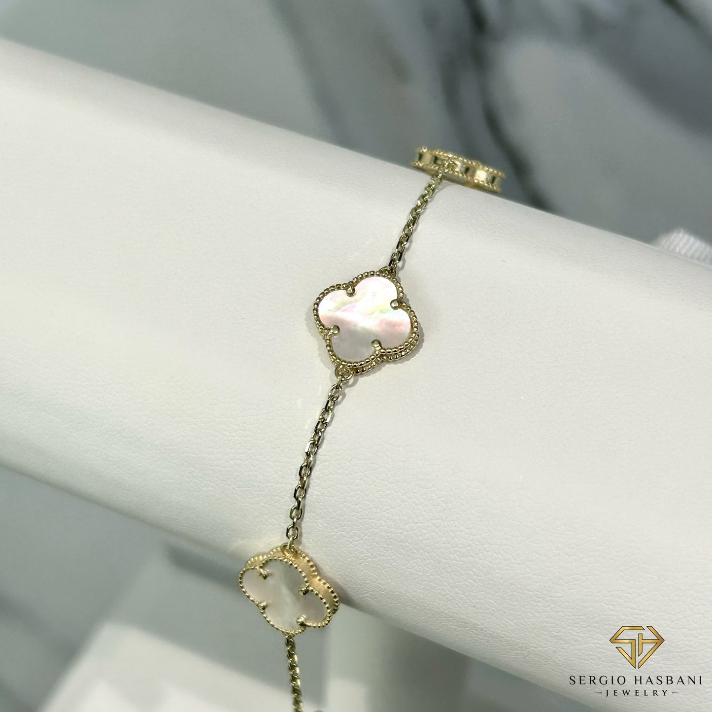 10K CLOVER Bracelet MOP