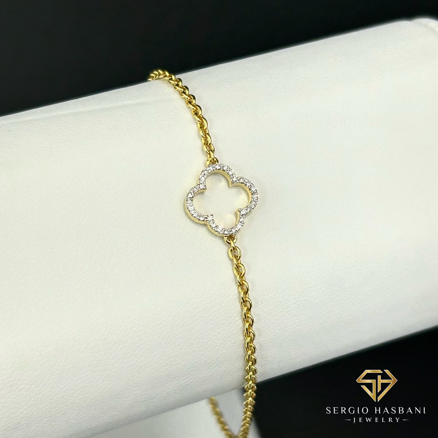 10K CLOVER Diamond Bracelet