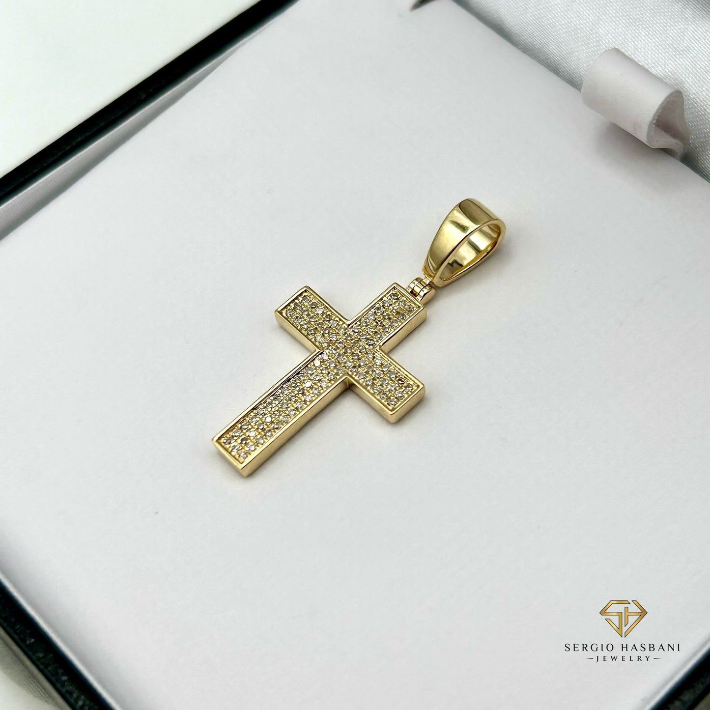 10K CROSS2 Diamond Pendant