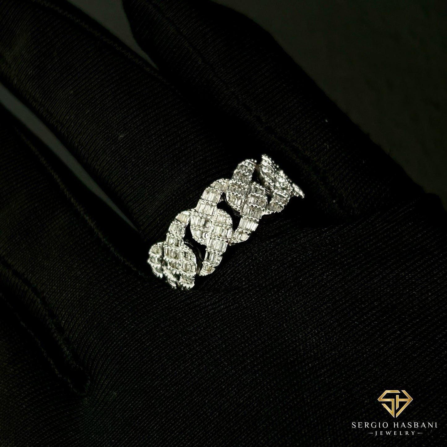 10K CUBLAZE Diamond Ring