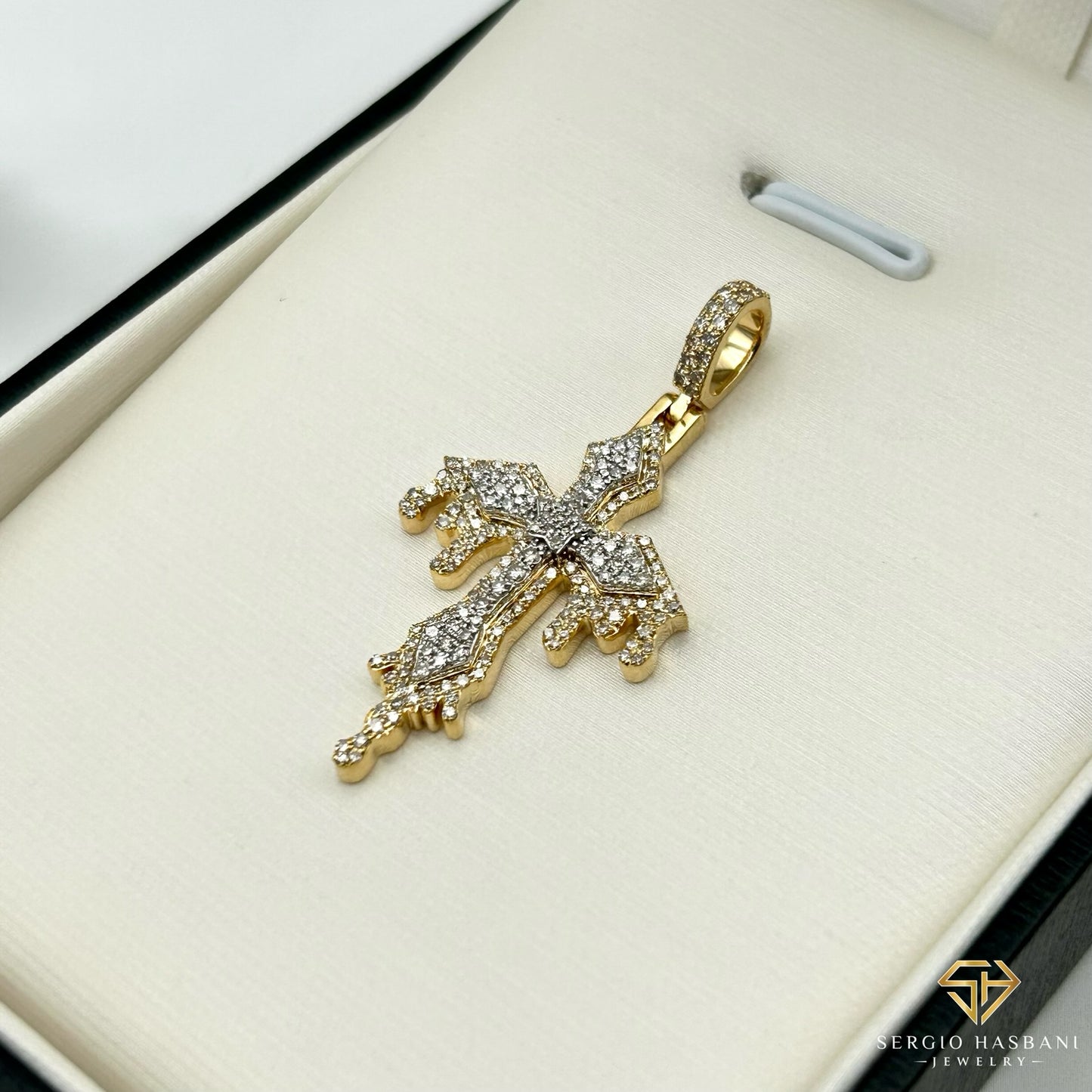 10K DRIPCROSS Diamond Pendant