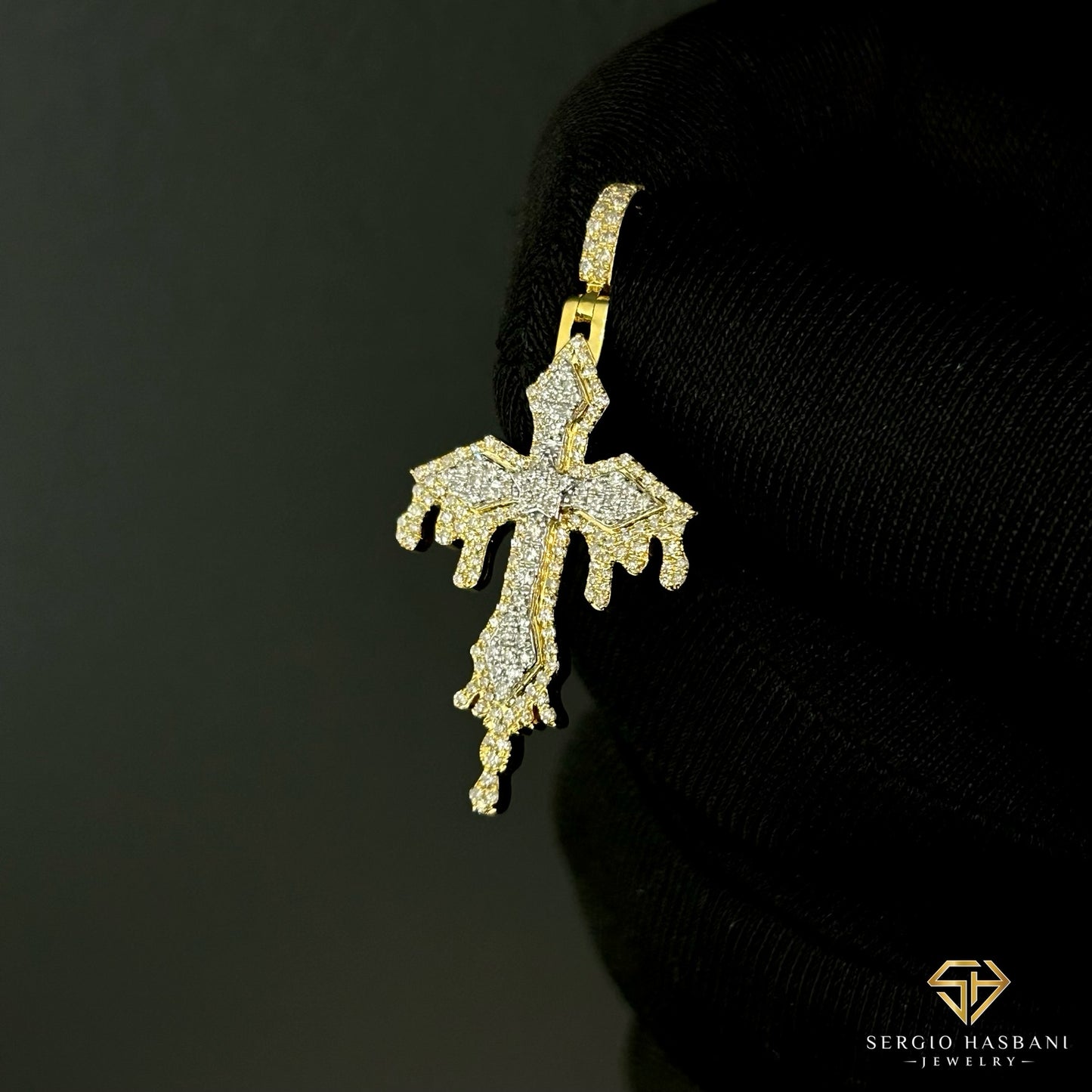 10K DRIPCROSS Diamond Pendant