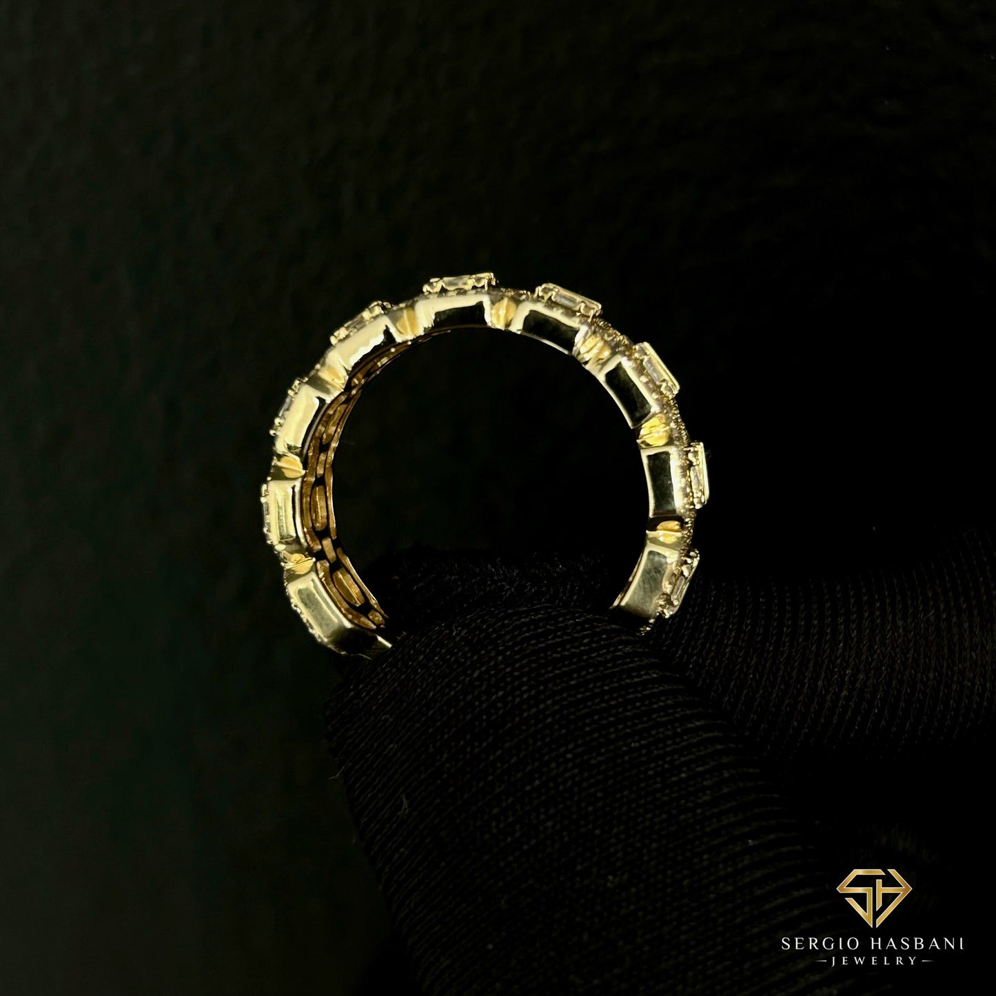 10K ETERNAL Diamond Ring