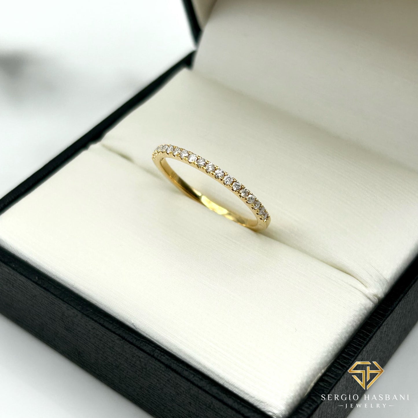 10K ETERNI2 Diamond Ring