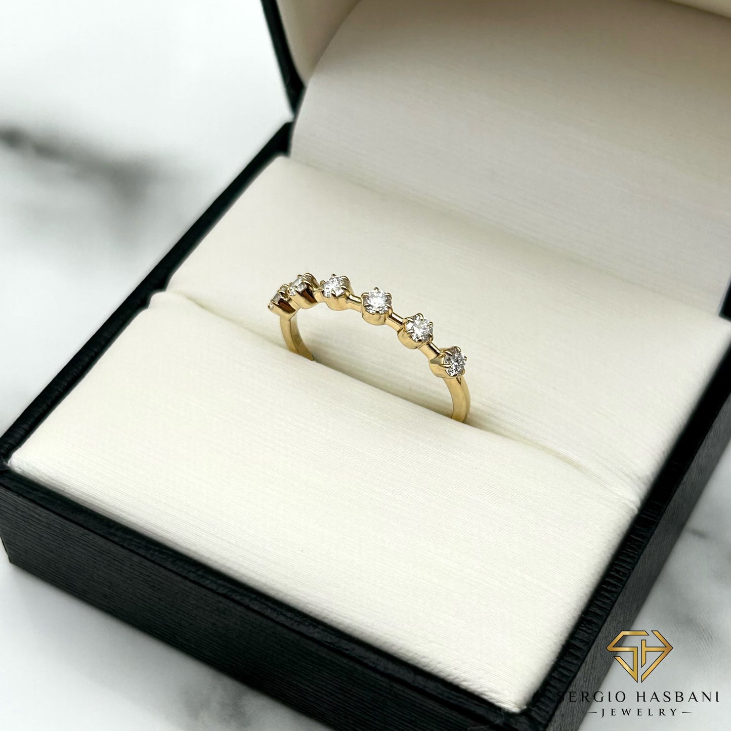 10K FLOATY VVS Lab Diamond Ring