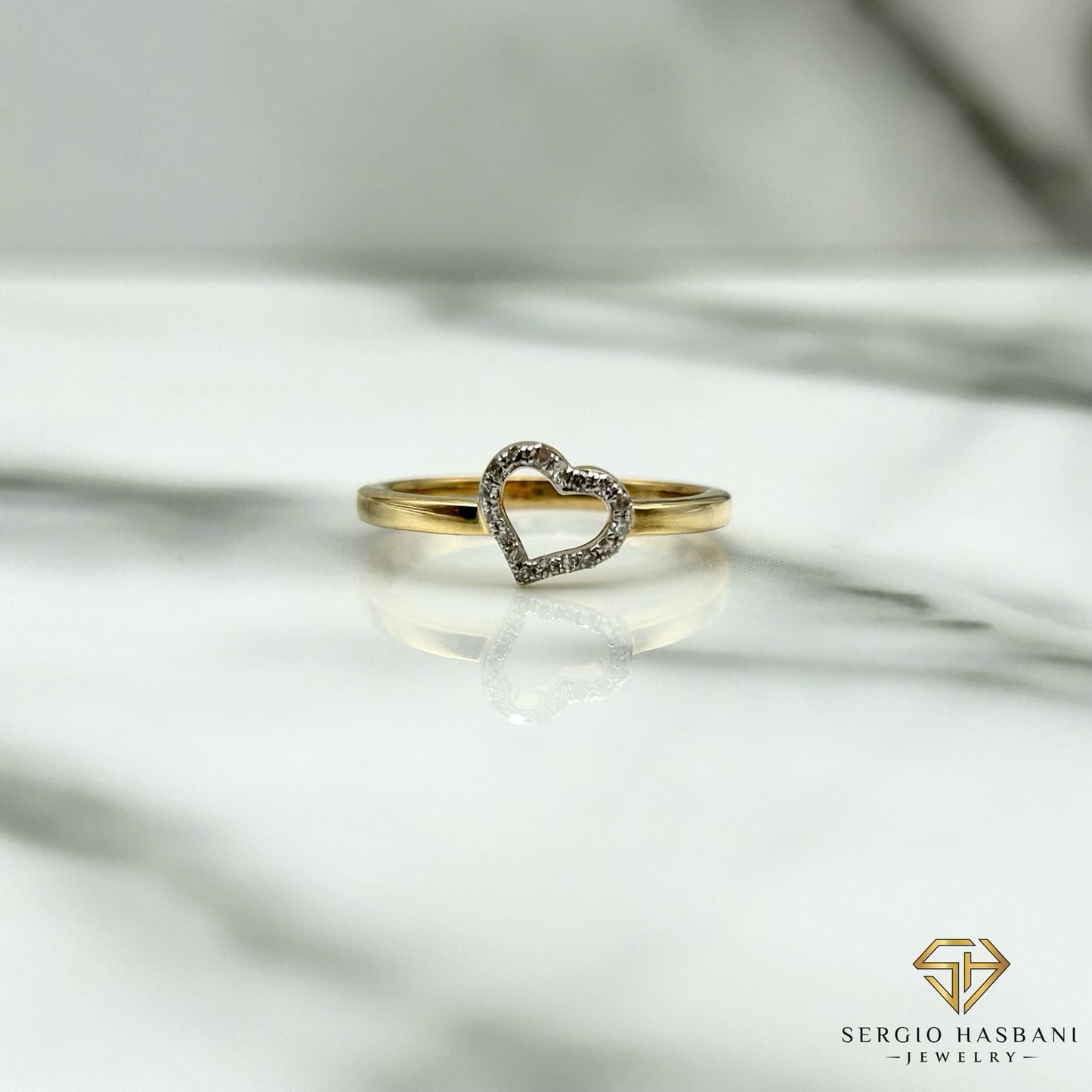10K HEART1 Diamond Ring