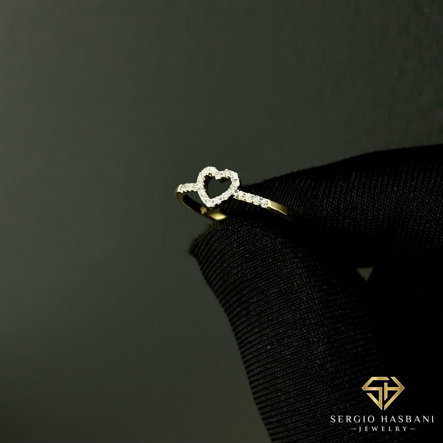 10K HEART6 Diamond Ring