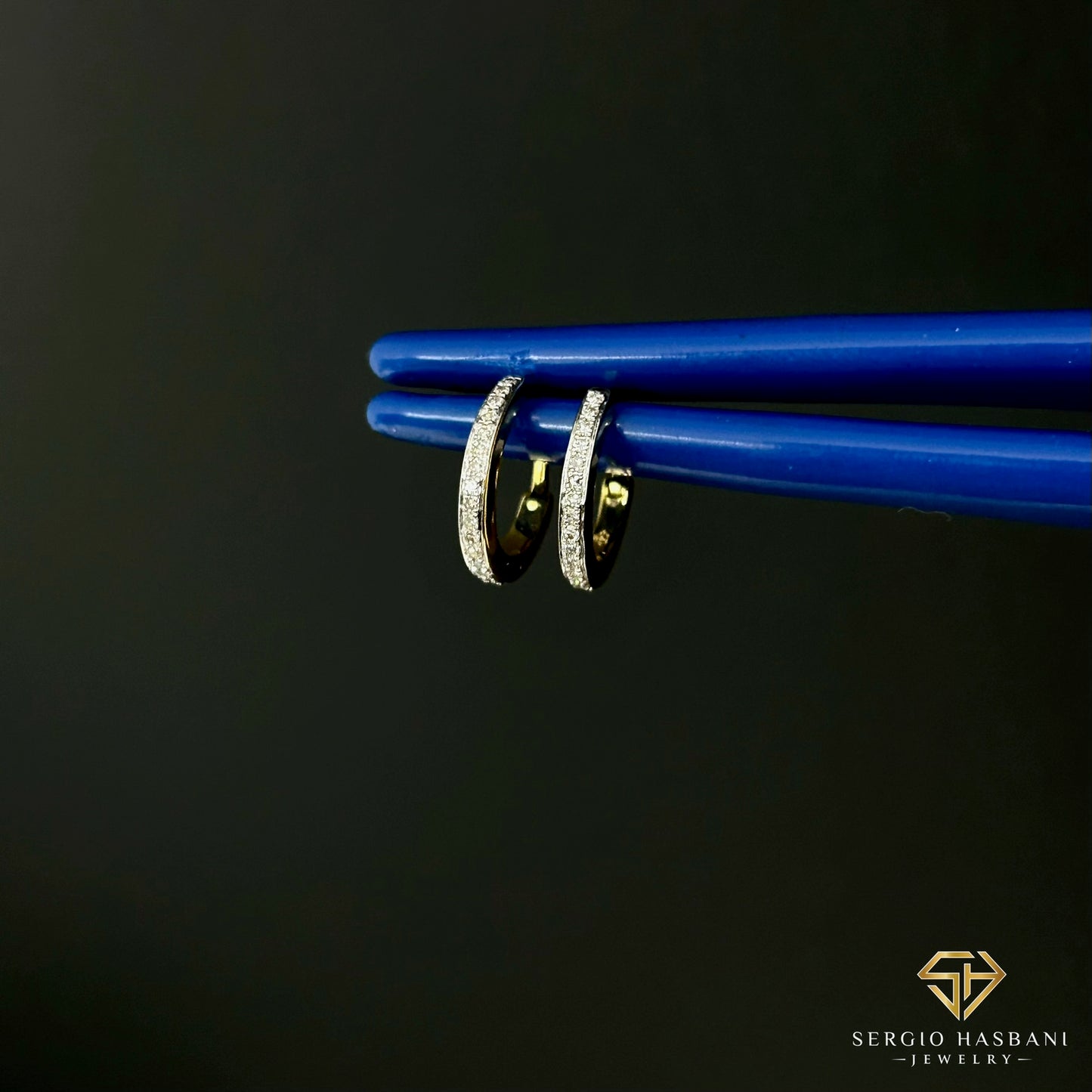 10K HUGGILI Diamond Earrings