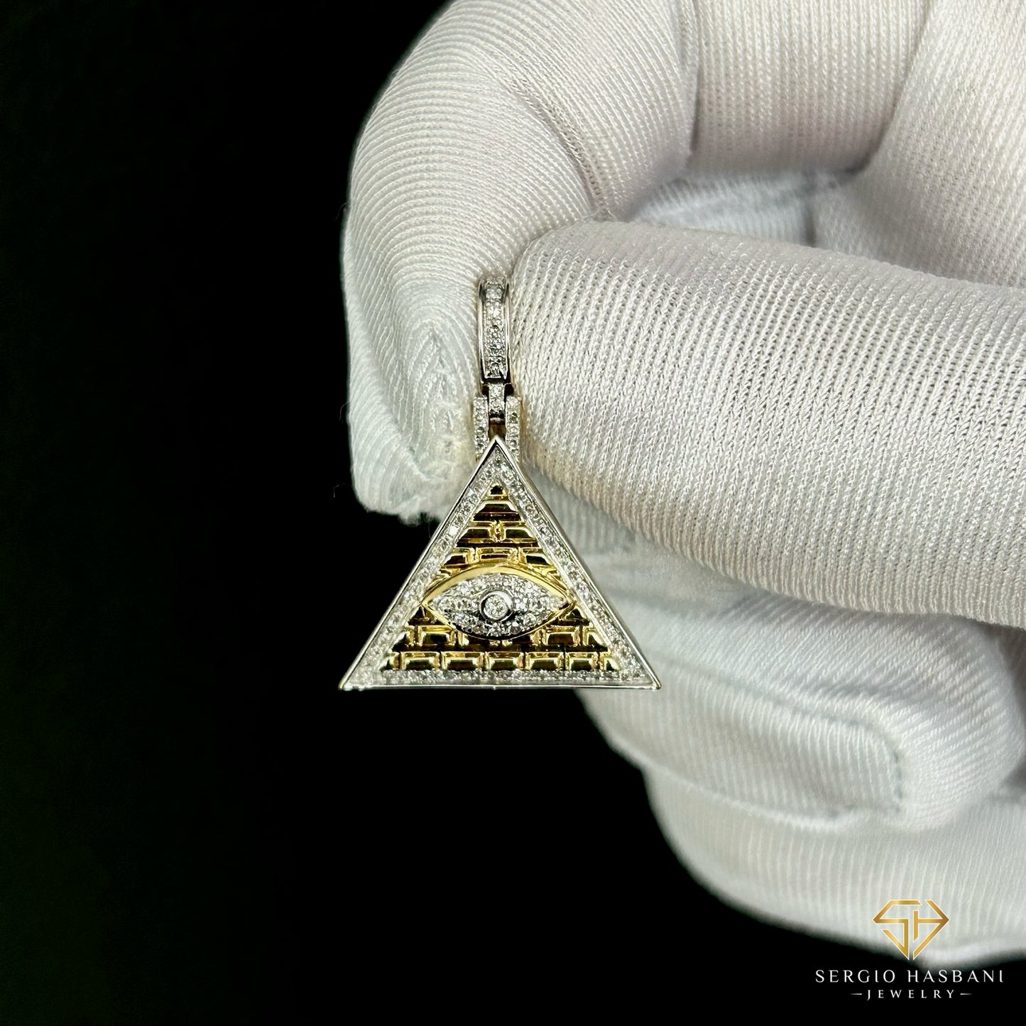10K ILLUMINATI Diamond Pendant