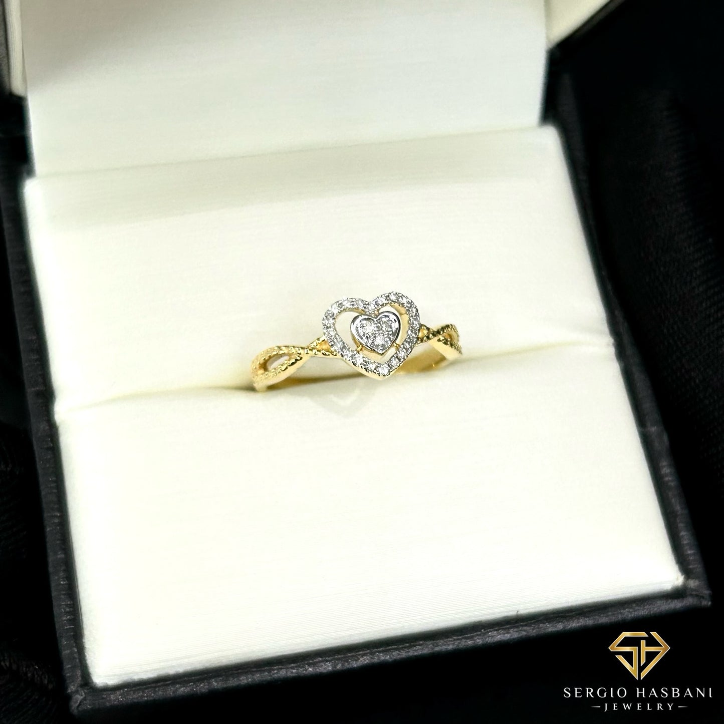 10K INFIHEART Diamond Ring