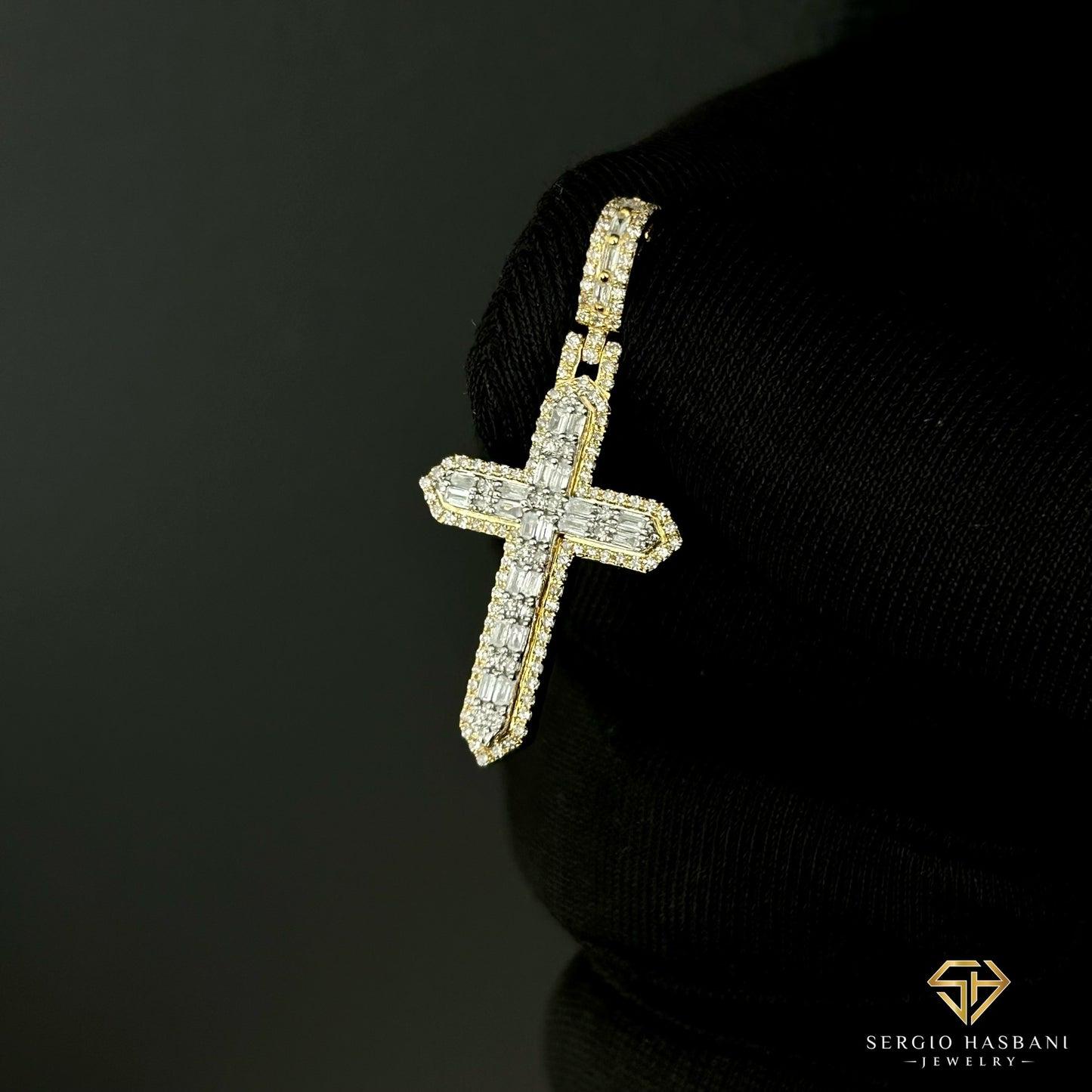 10K KALI Cross Diamond Pendant