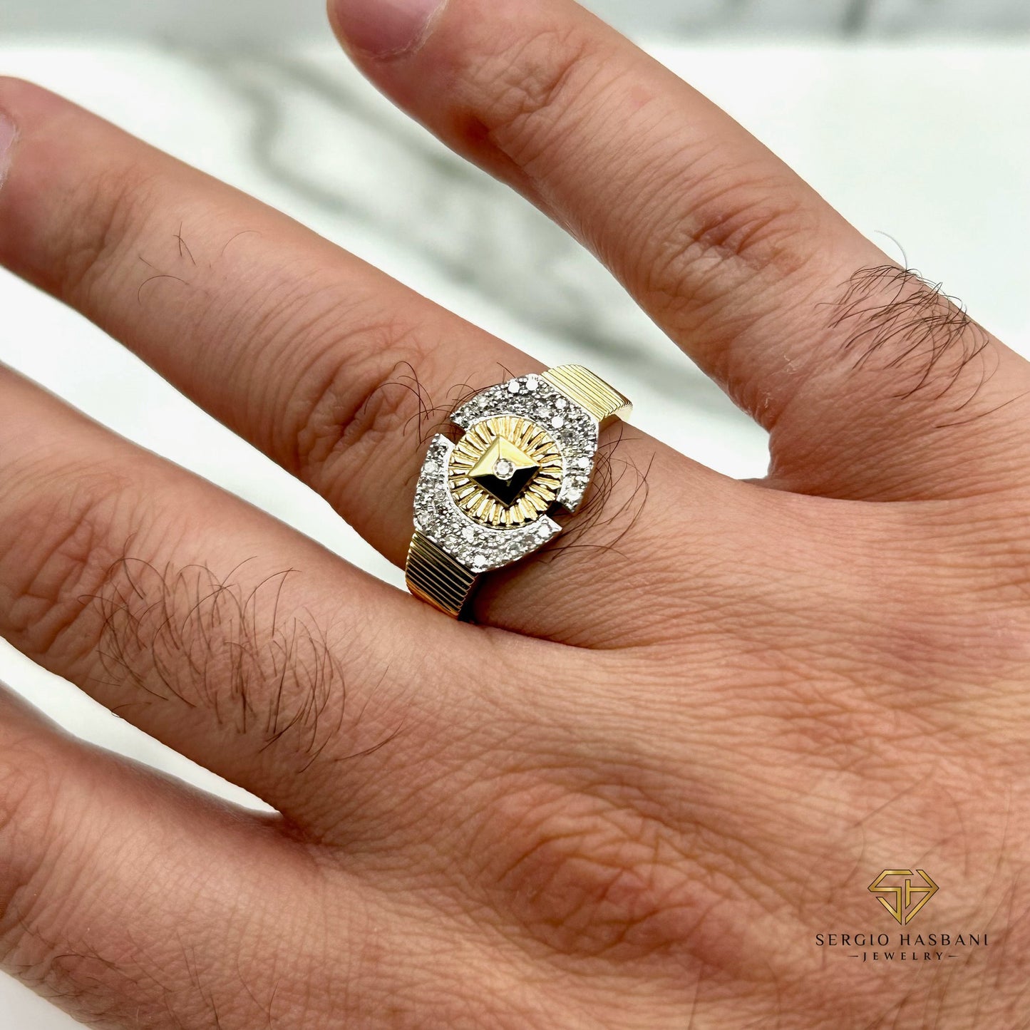 10K LUNAR Diamond Ring