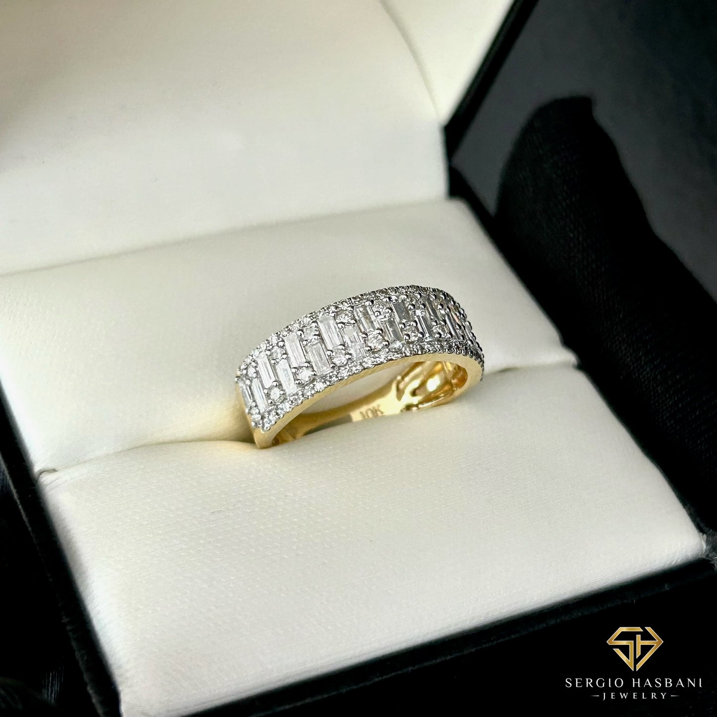 10K MIRRA Diamond Ring