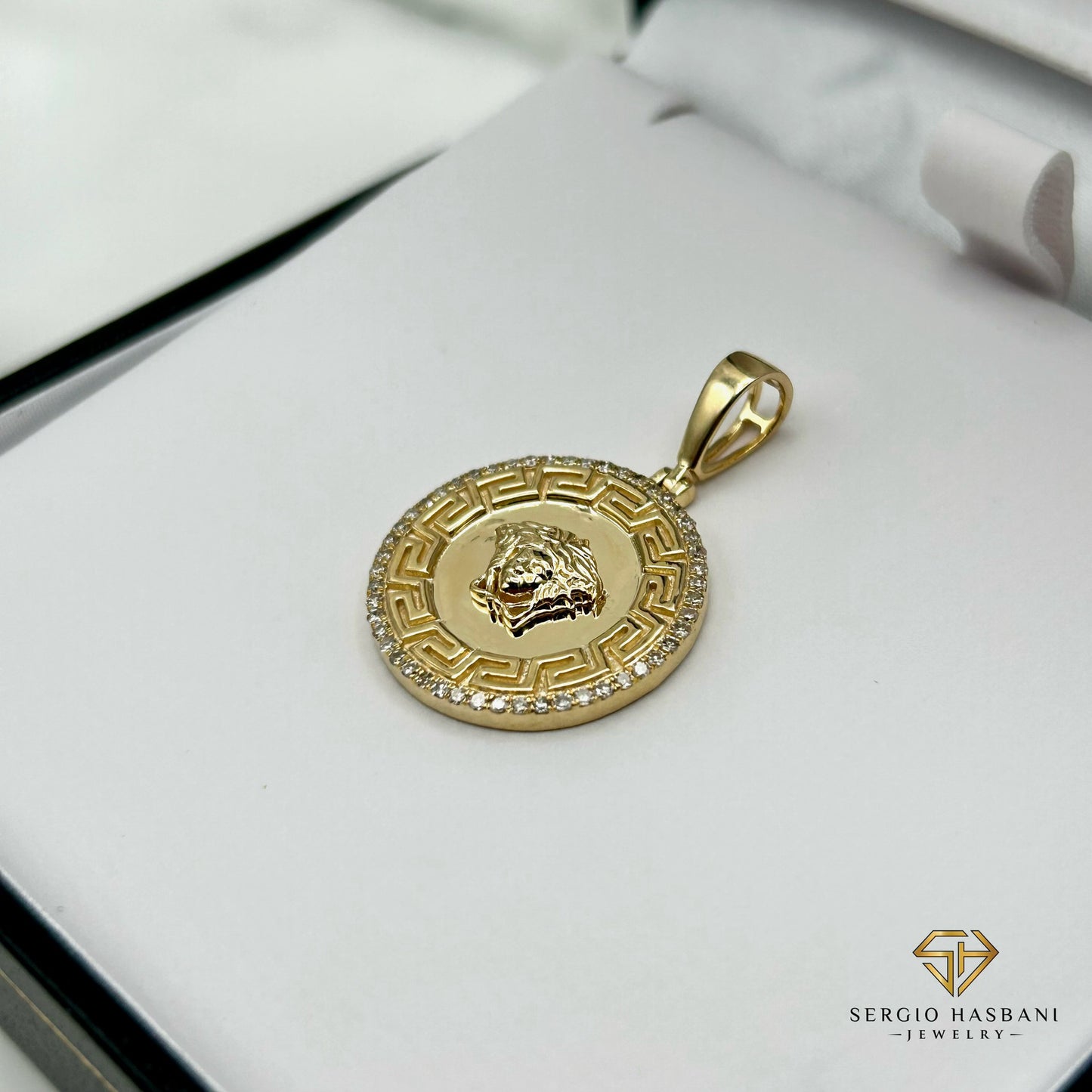 10K MURU Diamond Pendant