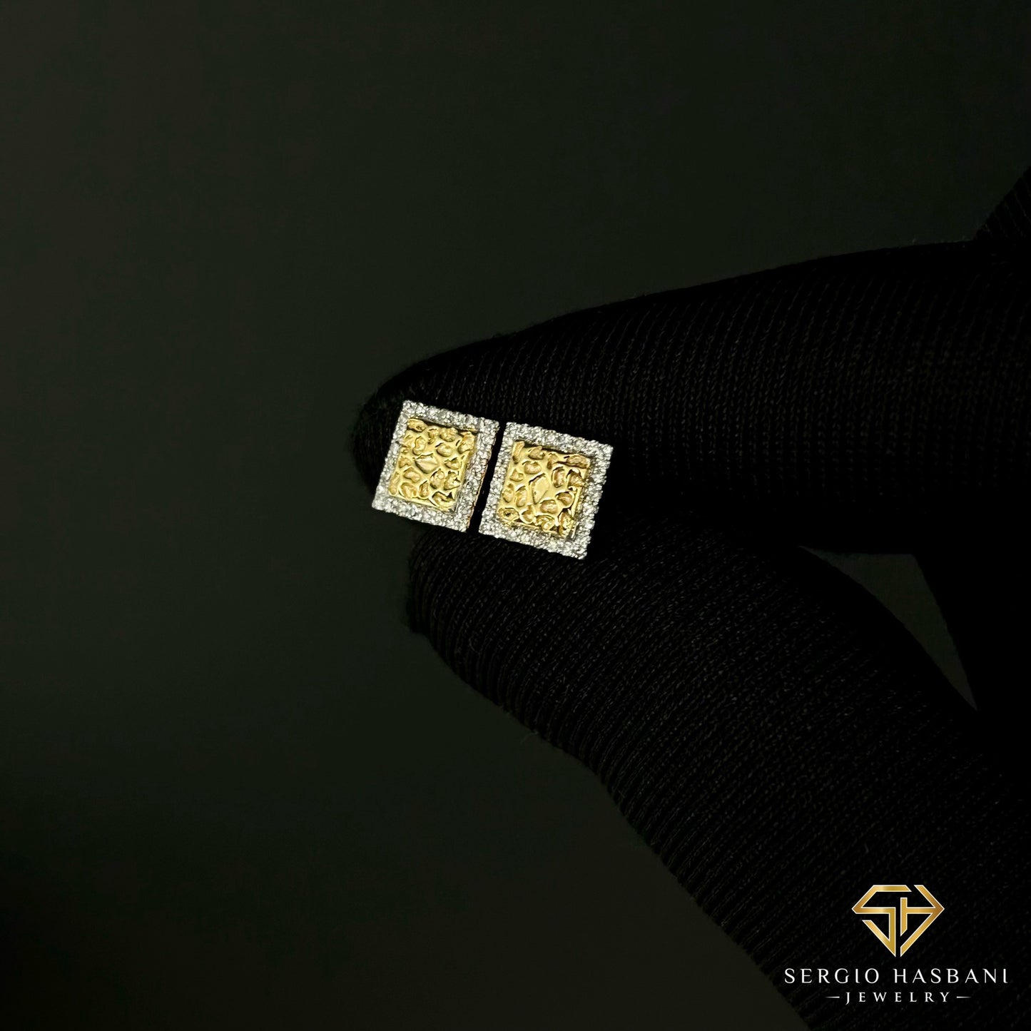 10K NUGGY1 Diamond Earrings