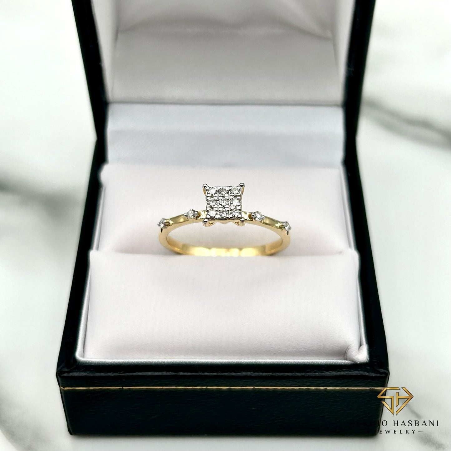 10K PRIZA Diamond Ring