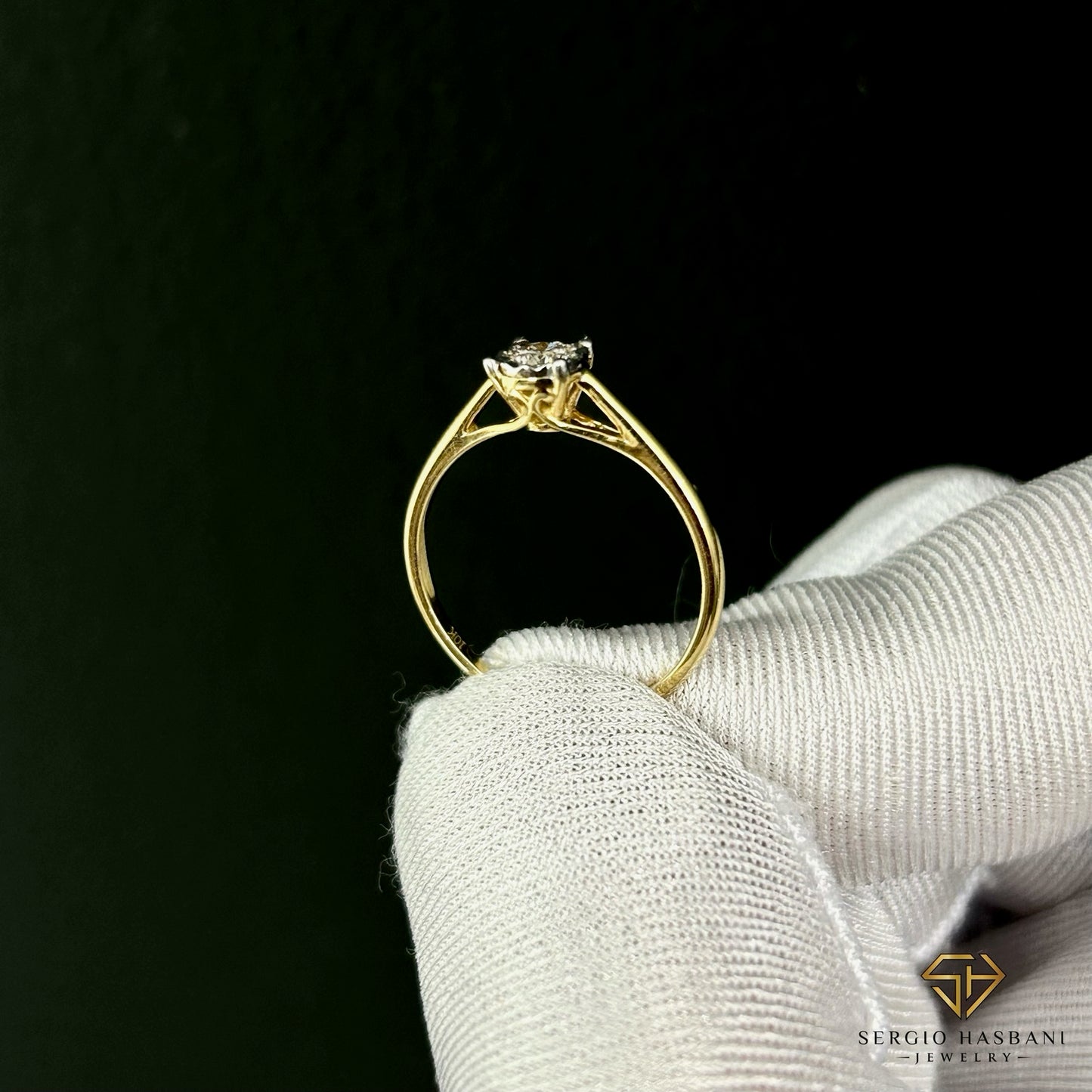 10K 0.17ct SOLITAIRE Diamond Ring