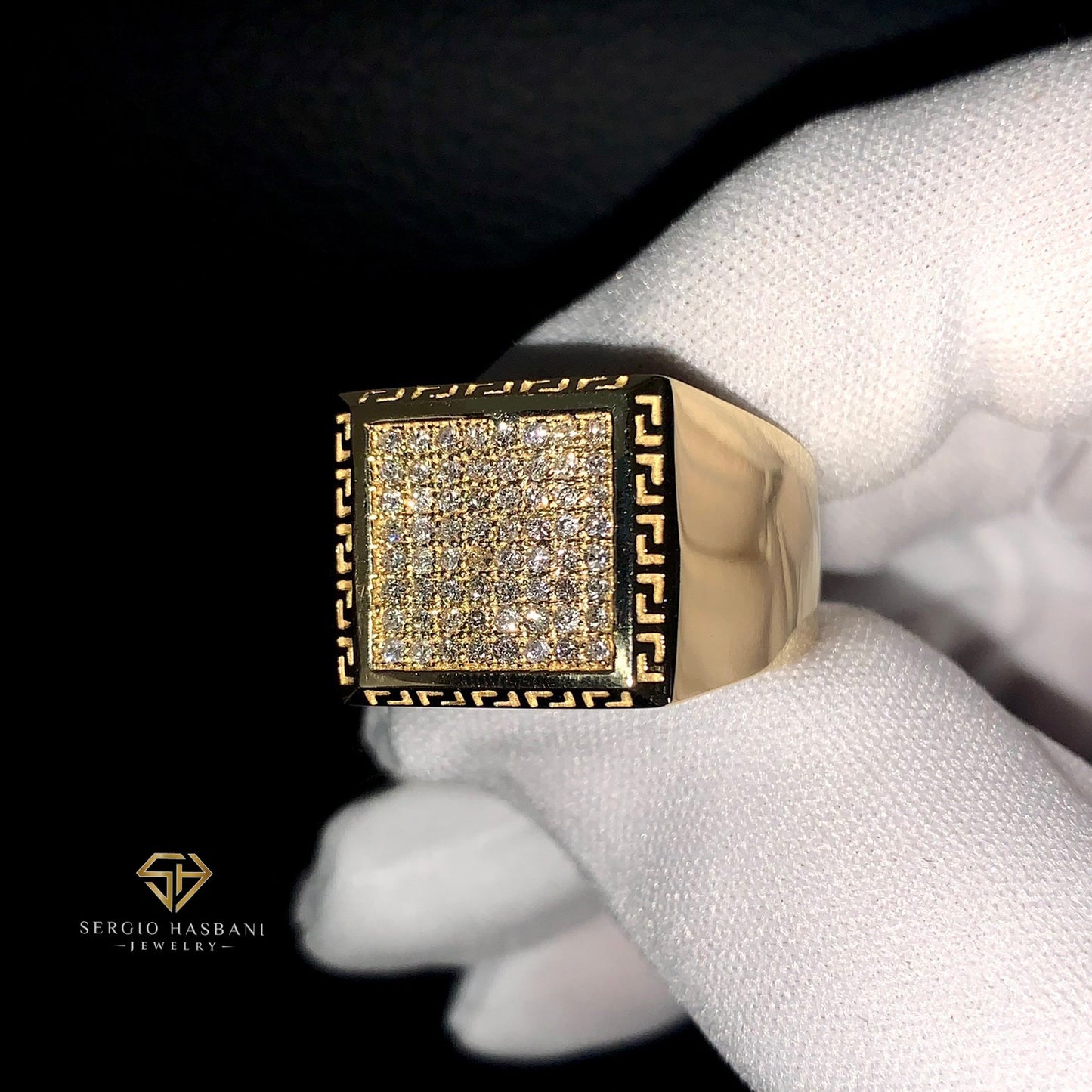 10K CARO Diamond Ring