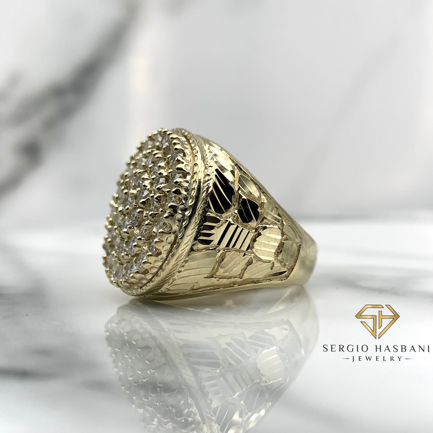 10K NUGGO Diamond Ring