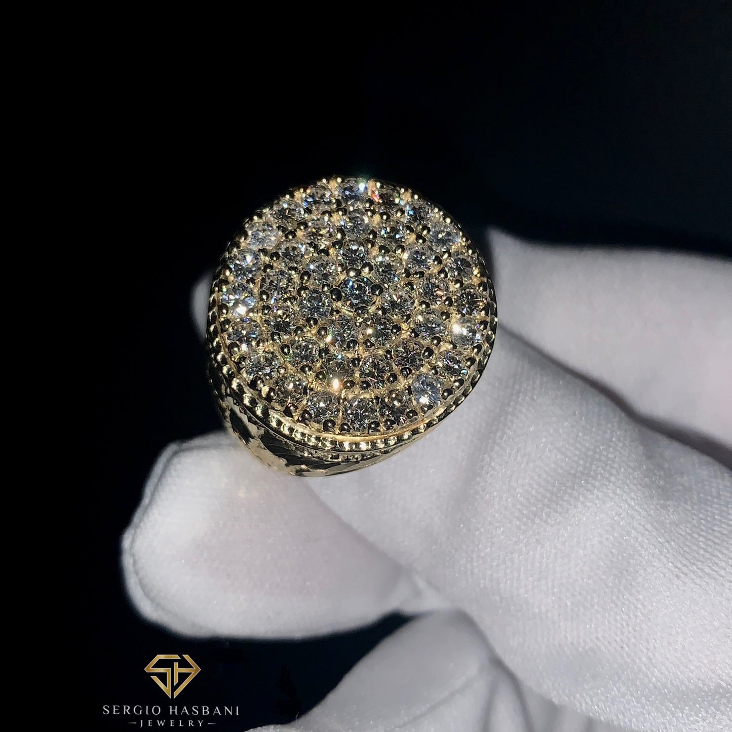 10K NUGGO Diamond Ring