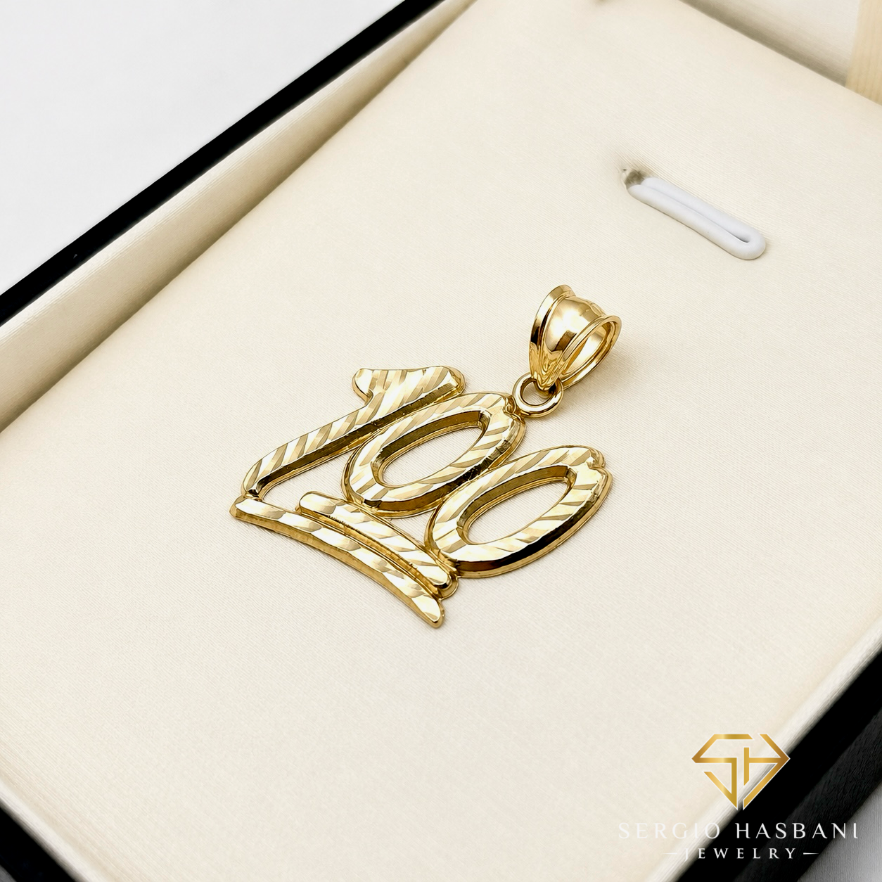 10K ONE HUNDRED Pendant