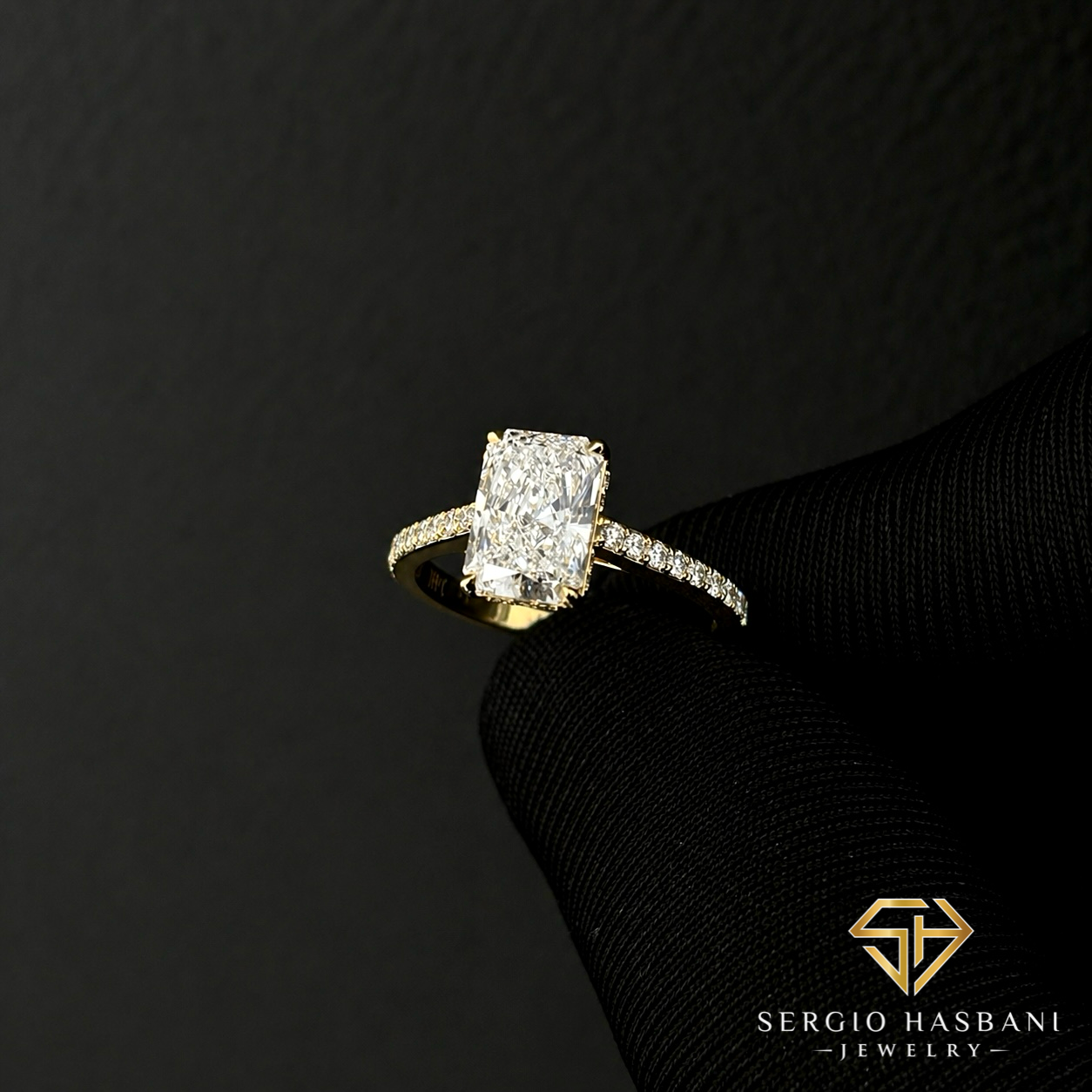 14K 2.35CT RADIANT Lab Diamond Engagement Ring