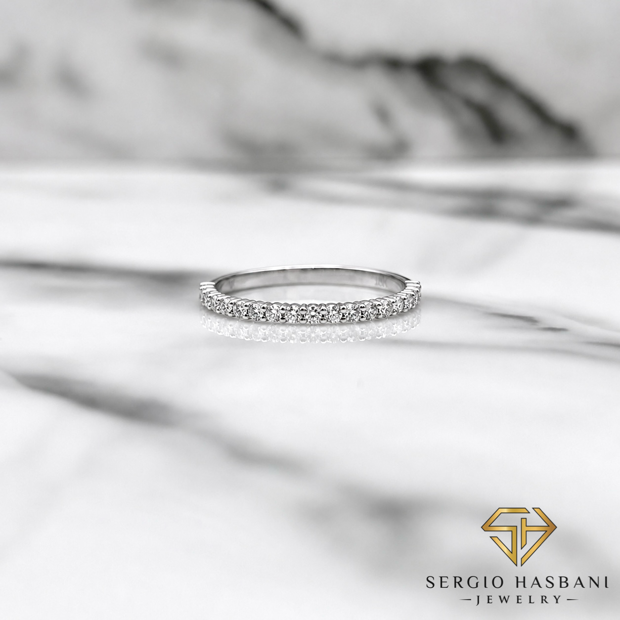 18K ELLIE VVS Lab Diamond Ring