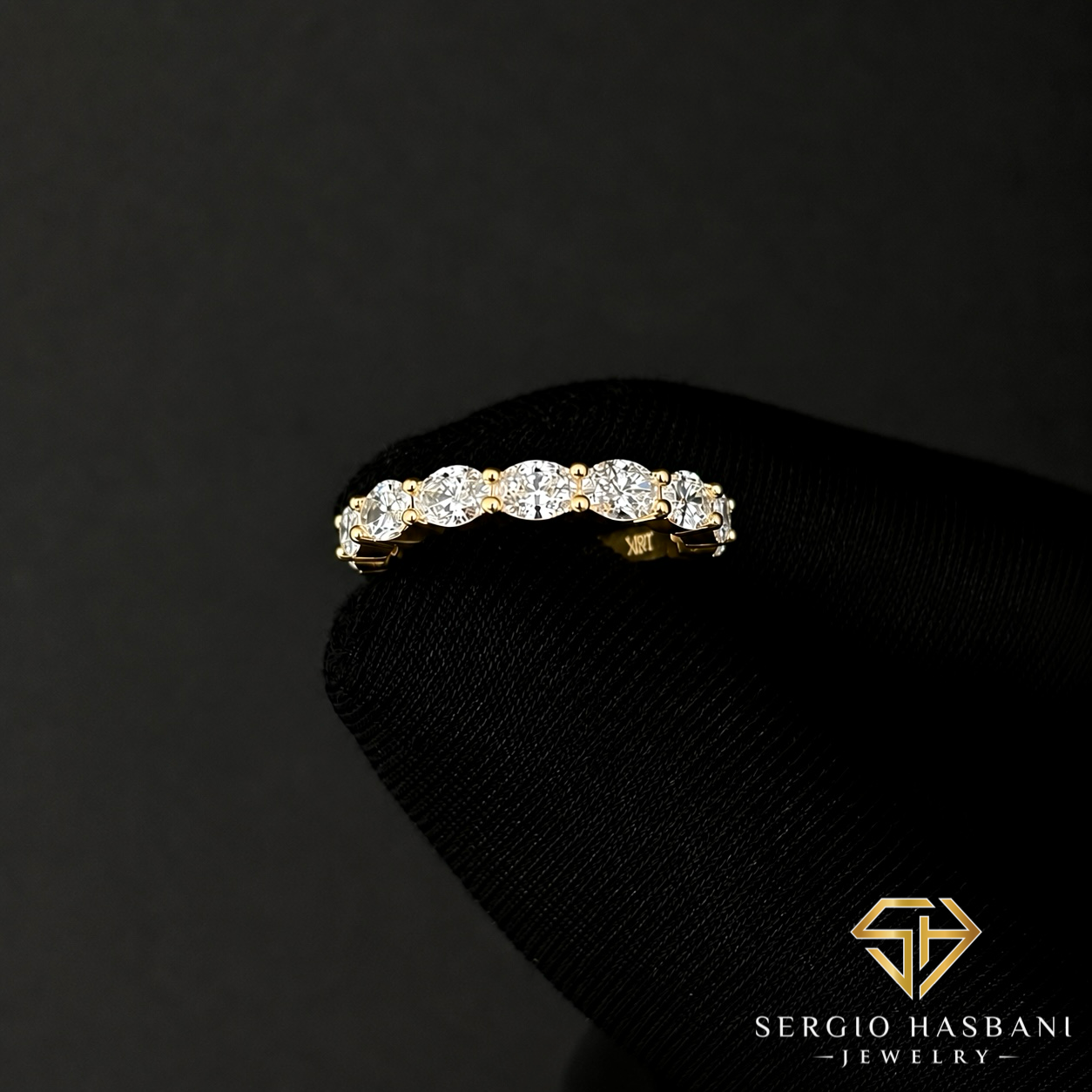 18K AVORA VVS Lab Diamond Ring