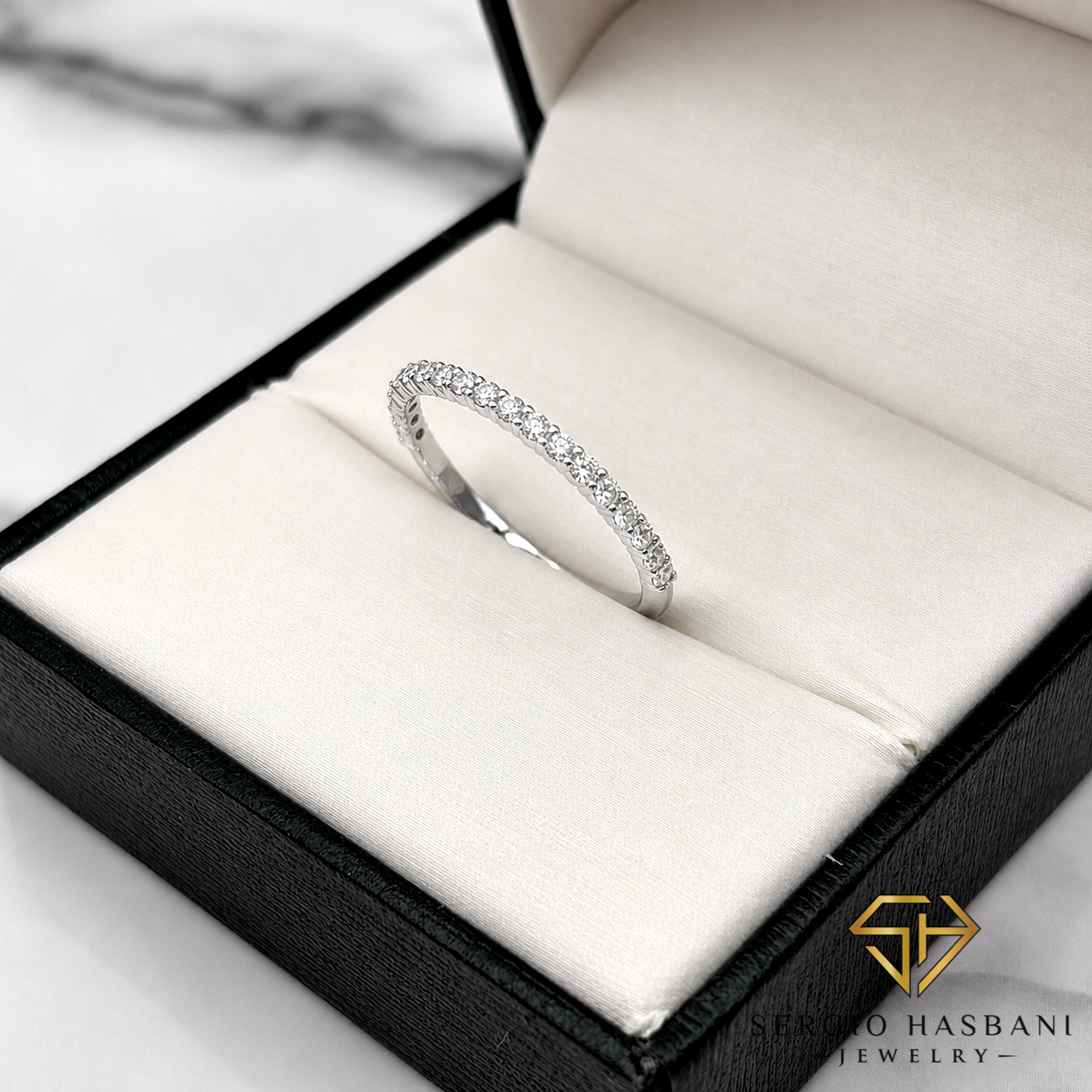 18K ELLIE VVS Lab Diamond Ring