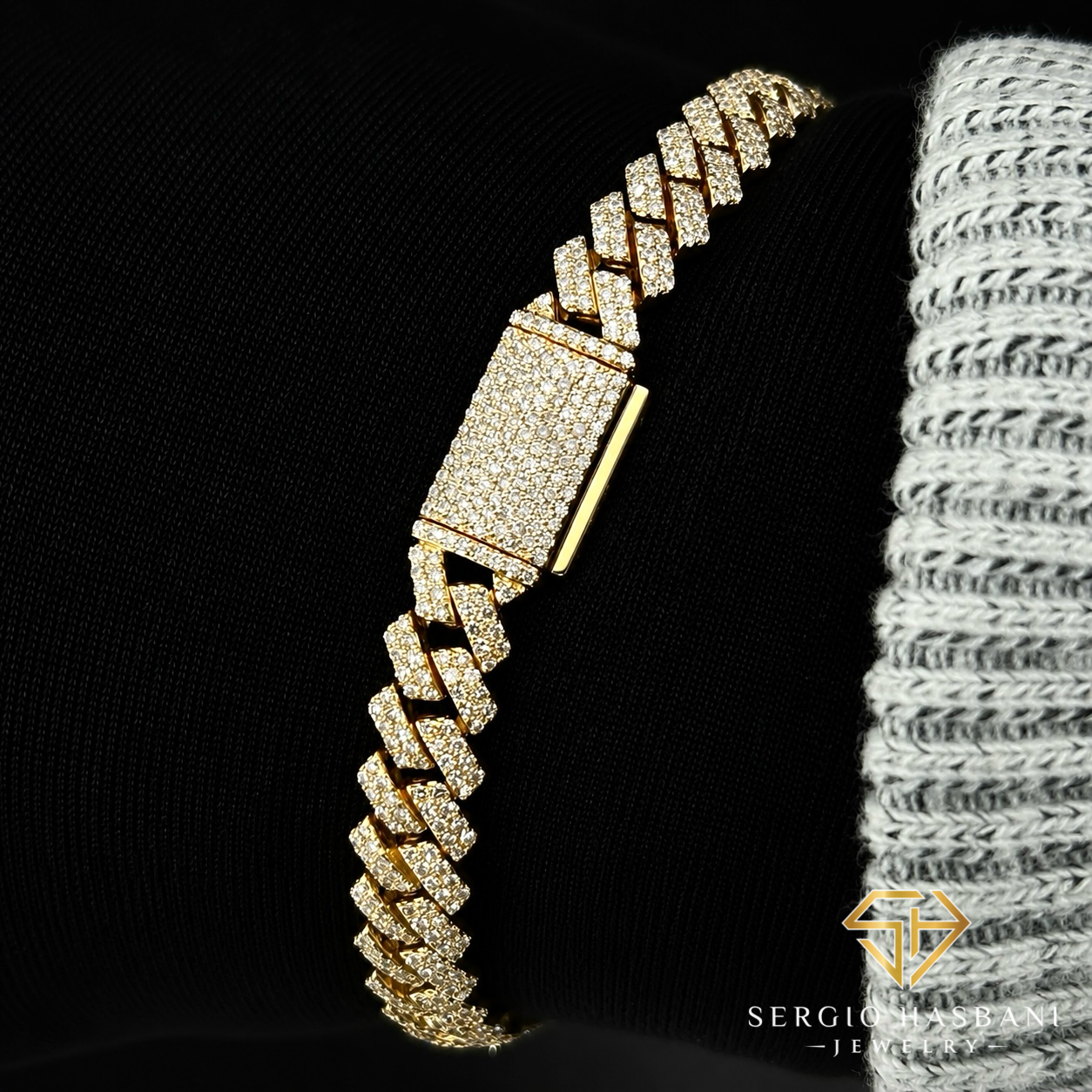 10K 8.2MM Diamond Cuban Link Bracelet