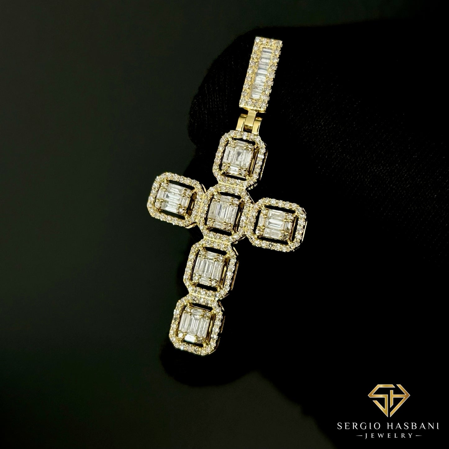 10K BG CROSS2 Diamond Pendant