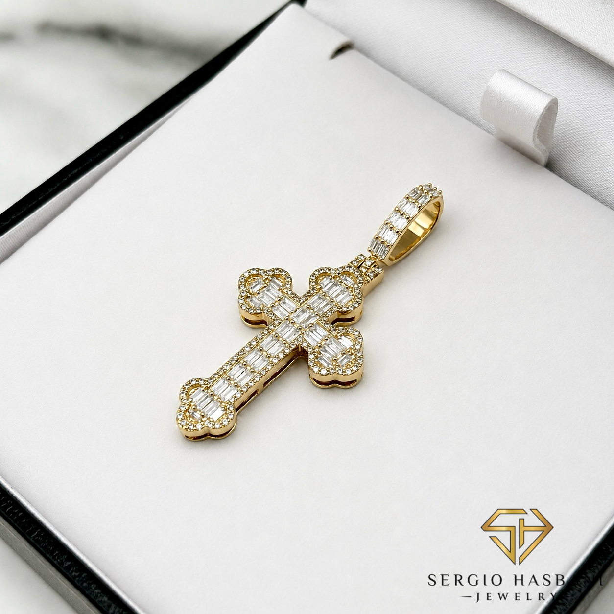 10K CELTO Diamond Cross Pendant