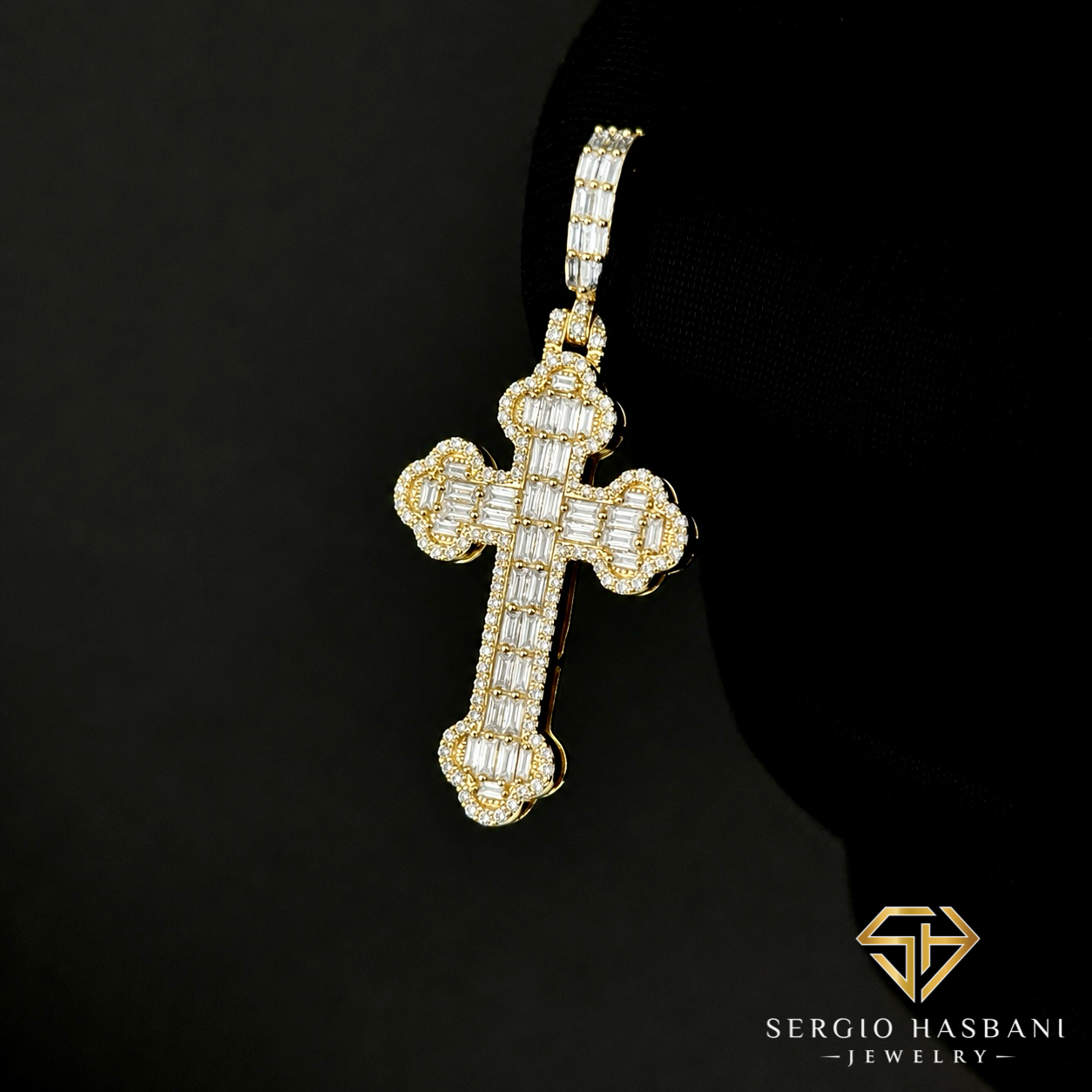 10K CELTO Diamond Cross Pendant