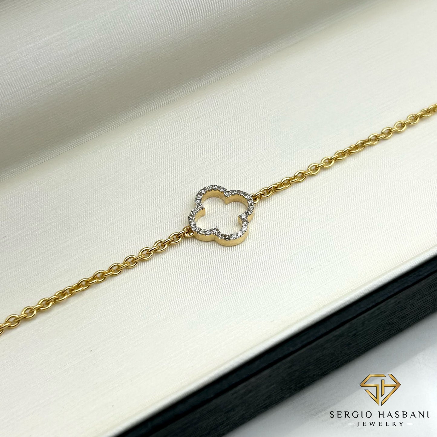 10K CLOVER Diamond Bracelet