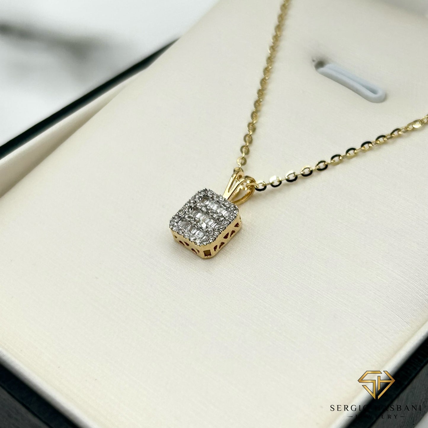 10K CLUSTERBG Diamond Necklace