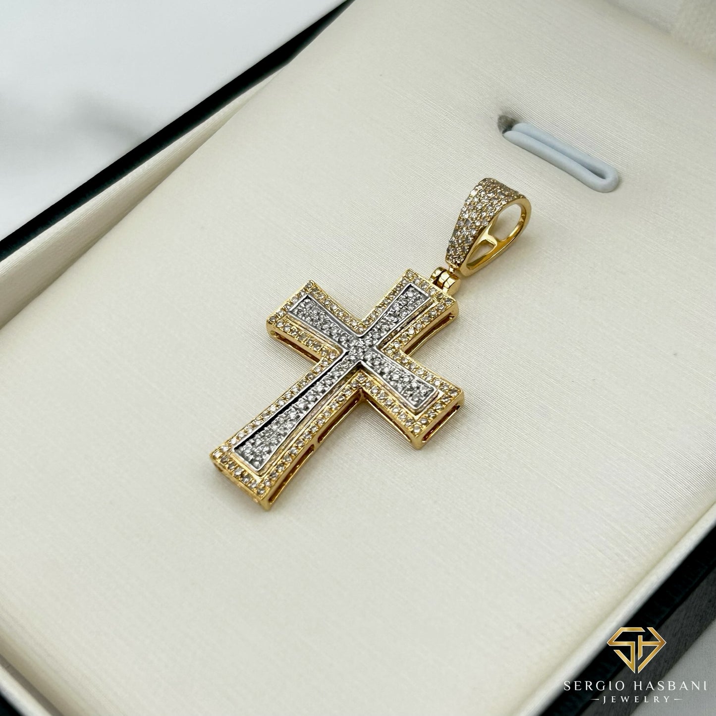 CROSS10 Diamond Pendant