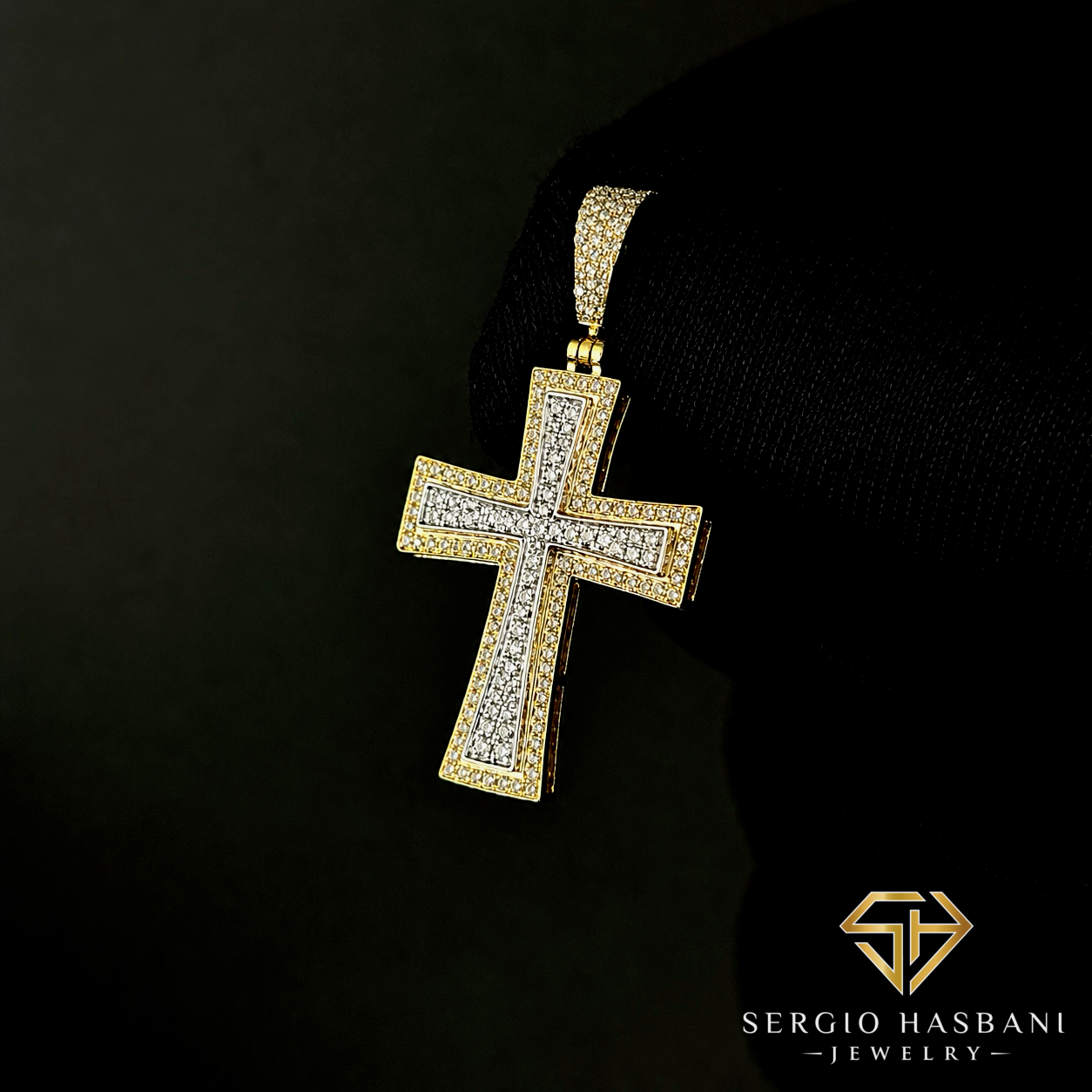 CROSS10 Diamond Pendant