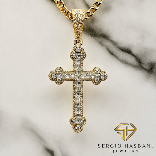 10K CROSS11 Diamond Pendant