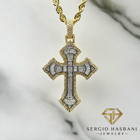 10K CROSS12 Diamond Pendant