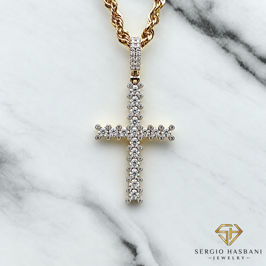 10K CROSS13 VVS Lab Diamond Pendant