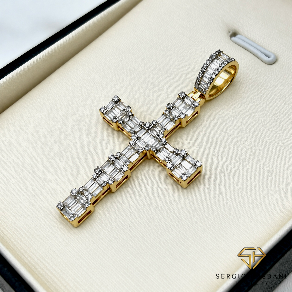 10K CROSS14 Diamond Pendant