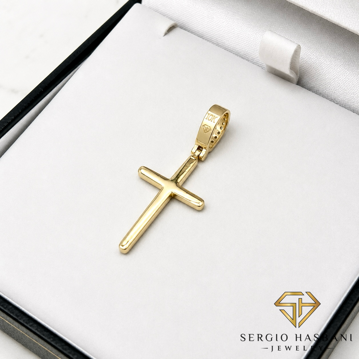10K CROSS3 Diamond Pendant