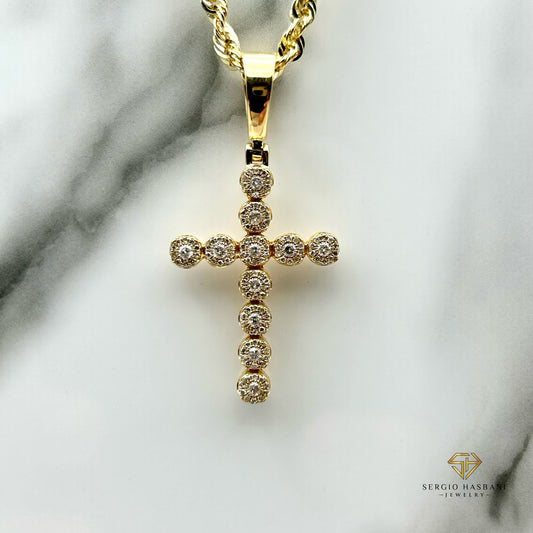 10K CROSS4 Diamond Pendant