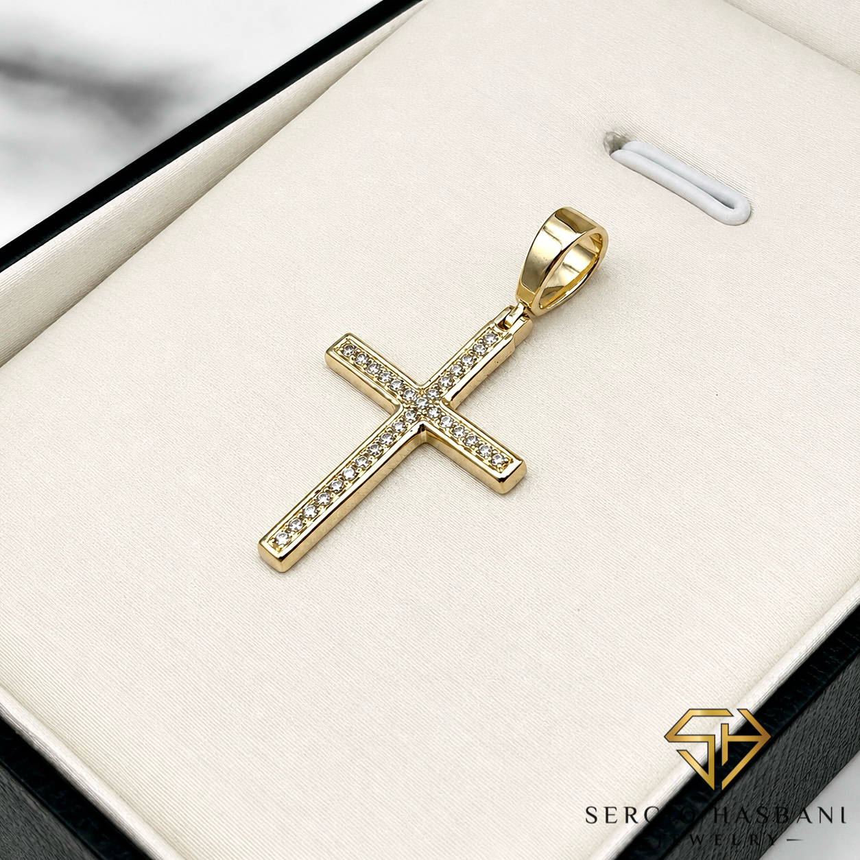 10K CROSS9 Diamond Pendant