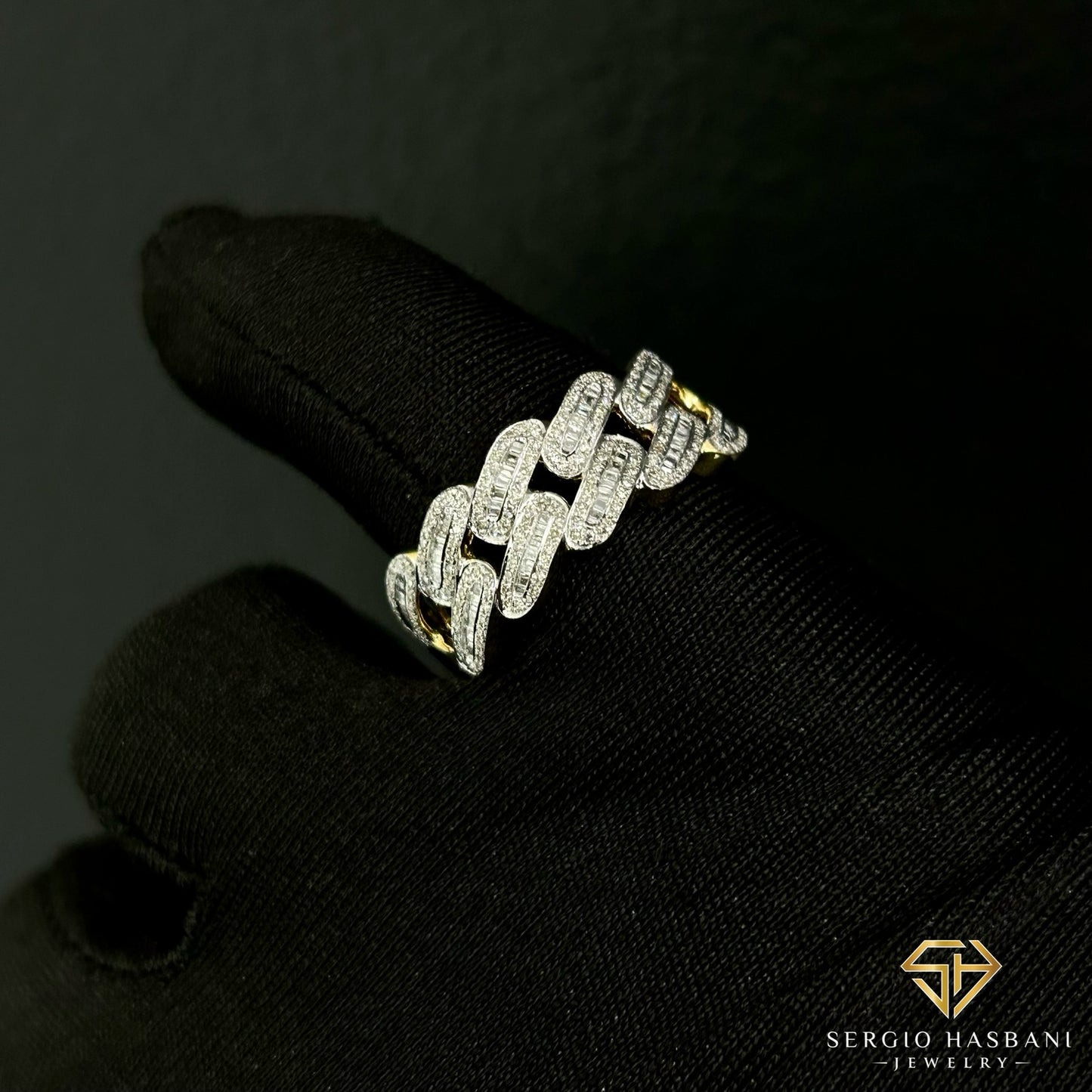 10K CUBAGG Diamond Ring